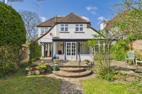 Banstead SM7 4 bed detached house for sale