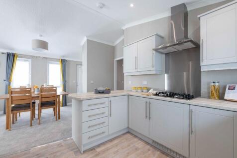 Langley 2 bed park home for sale