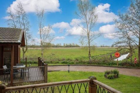 Burgh St Peter 2 bed lodge for sale