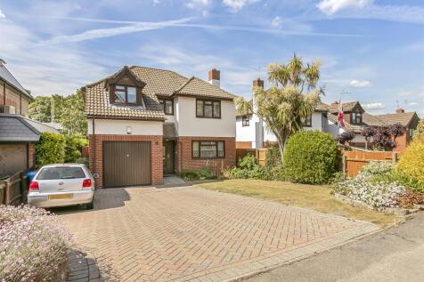 Pearce Gardens, Lilliput, Poole 4 bed house for sale