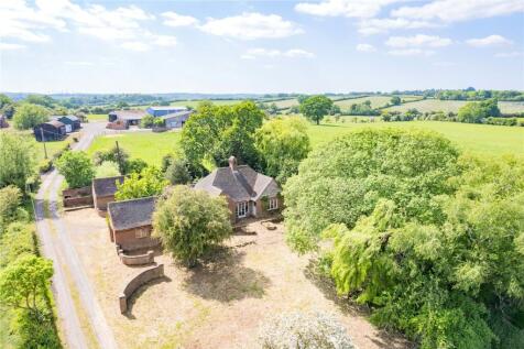Sutton Common, Shifnal, Shropshire Bungalow for sale