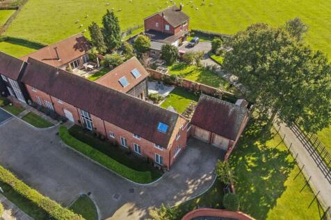 Kenilworth Road, Knowle, Solihull 3 bed barn conversion for sale