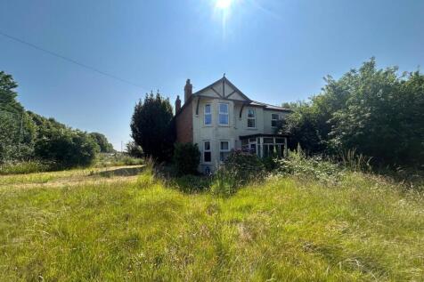 Undy, Monmouthshire NP26 Smallholding for sale