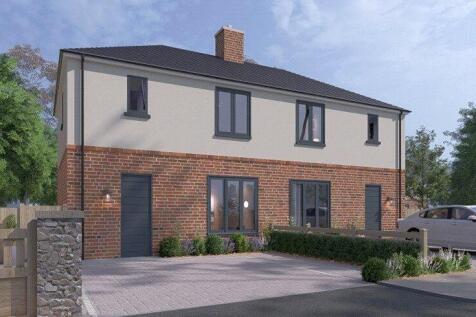 Rockfield Road, Monmouth NP25 2 bed property with land for sale
