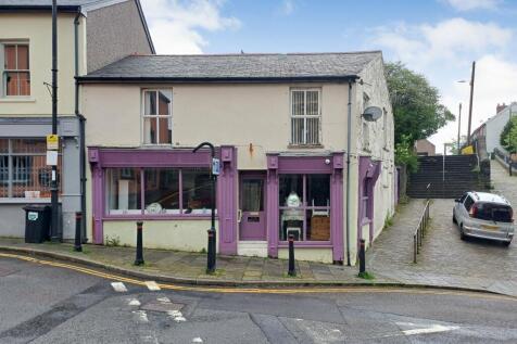 Broad Street, Pontypool NP4 3 bed end of terrace house for sale