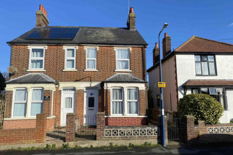 Seaton Road, Felixstowe, IP11 3 bed semi