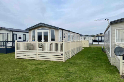 Suffolk Sands Caravan Park, IP11 2 bed park home for sale