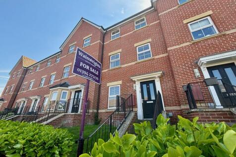 Orford Road, Felixstowe, IP11 4 bed townhouse for sale
