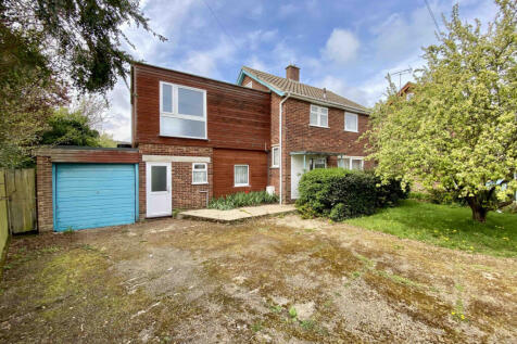 Ferry Road, Old Felixstowe, IP11 4 bed detached house for sale