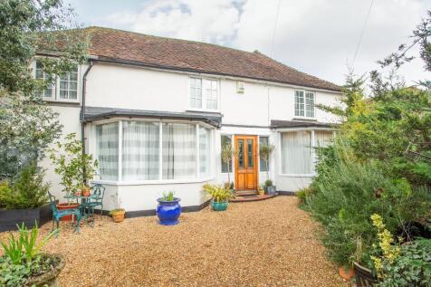4 bedroom semi-detached house for sale