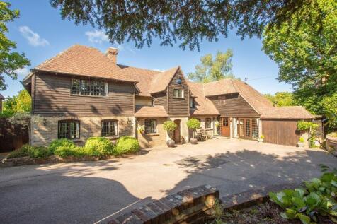 5 bedroom detached house for sale