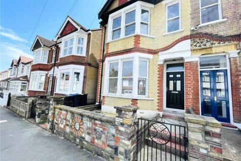 Alton Road, Croydon, Waddon, CR0 5 bed semi
