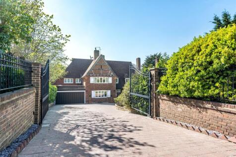 Cockfosters Road, Hadley Wood, EN4 5 bed detached house for sale