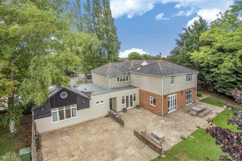 7 bedroom detached house for sale