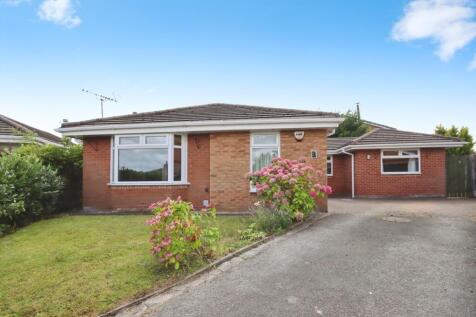 Lessingham Road, Widnes, WA8 4 bed detached bungalow for sale