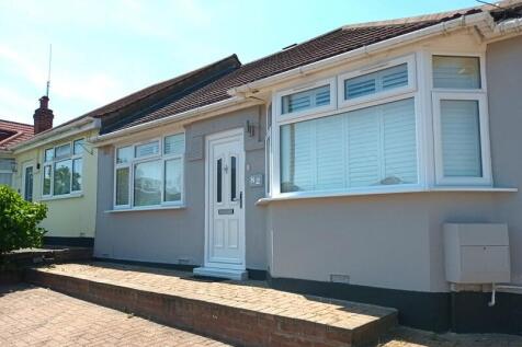 2 bedroom semi-detached bungalow for sale