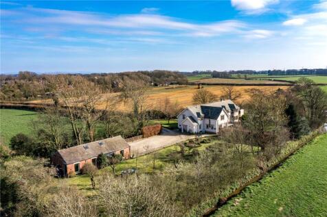 Roseacre Road, Preston PR4 5 bed detached house for sale