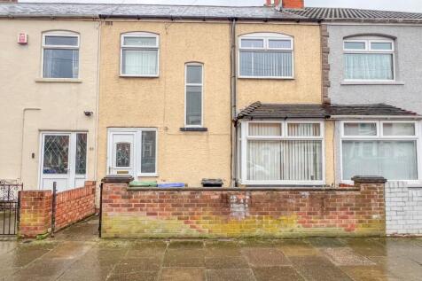 James Street, Grimsby, DN31 3 bed terraced house for sale
