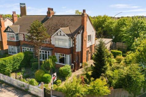 4 bedroom semi-detached house for sale
