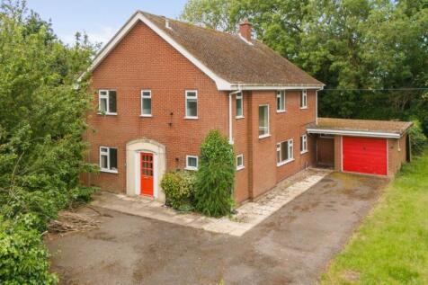 Church Walk, Holton le Clay, DN36 4 bed detached house for sale