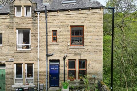Chapel Avenue, Off Birchcliffe Road... 4 bed property for sale