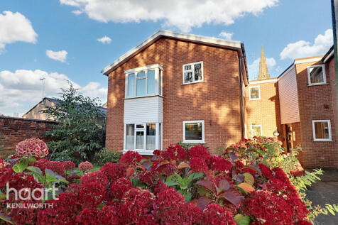 Whites Row, Kenilworth 2 bed flat for sale