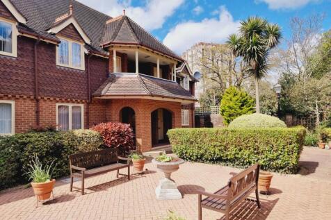 High Street, Hampshire PO16 1 bed retirement property for sale