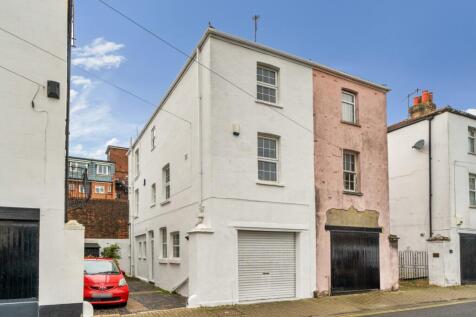 Auckland Road East, Hampshire PO5 3 bed house for sale