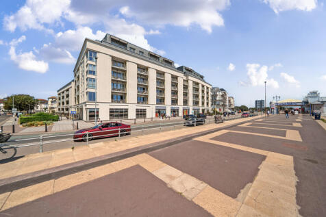 South Parade, Hampshire PO4 1 bed retirement property for sale