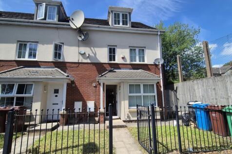 Terraced house for sale