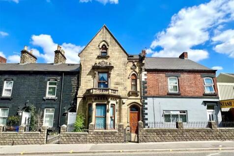 8 bedroom terraced house for sale
