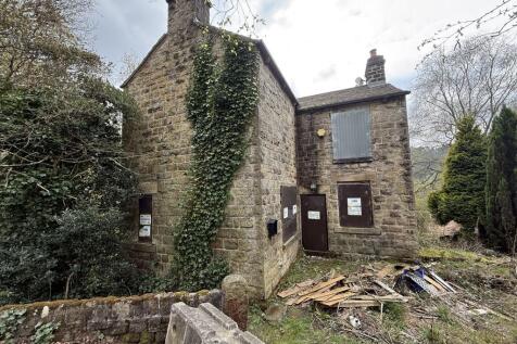 Detached house for sale