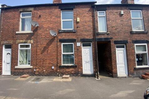 Terraced house for sale