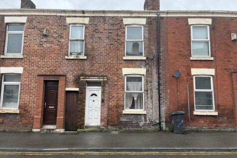 4 bedroom terraced house for sale
