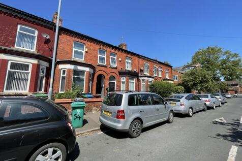 Terraced house for sale