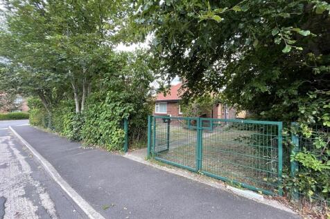 Bungalow for sale