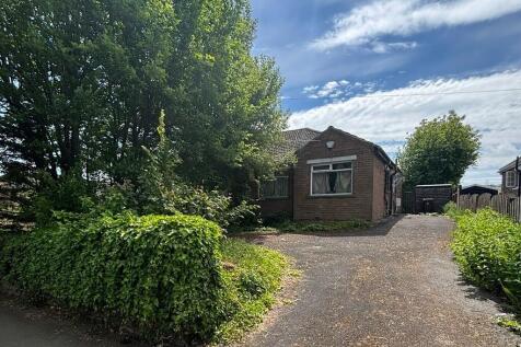 2 bedroom semi-detached bungalow for sale