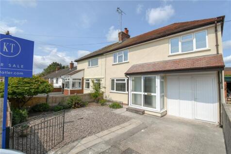 3 bedroom semi-detached house for sale
