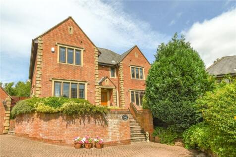 5 bedroom detached house for sale
