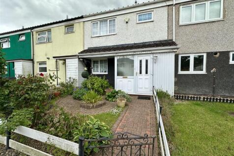 Newland Close, Redditch 3 bed terraced house for sale