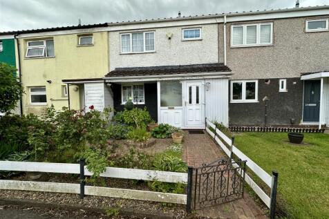 Newland Close, Redditch 3 bed terraced house for sale