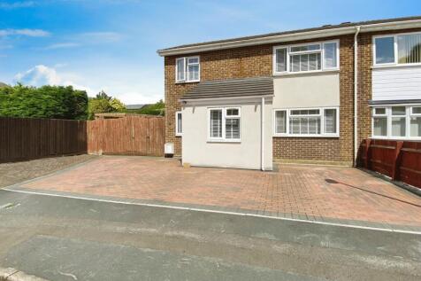 Coppice Close, Banbury OX16 3 bed semi