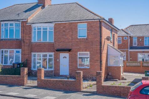 2 bedroom ground floor flat for sale