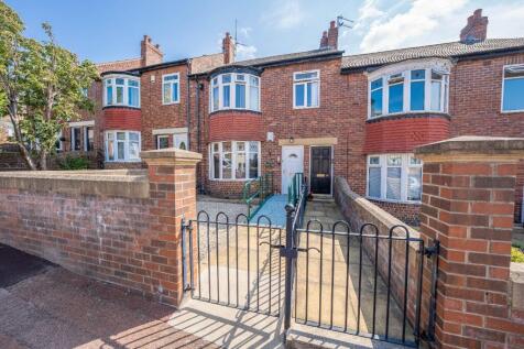 3 bedroom flat for sale