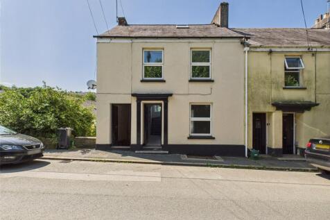 Bodmin, Cornwall 5 bed end of terrace house for sale