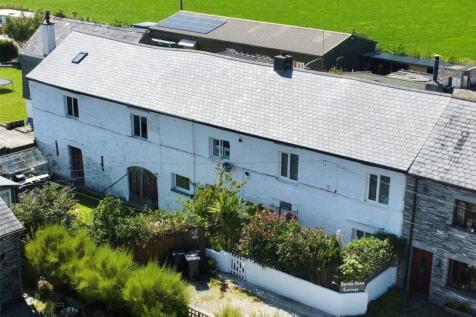 Cornwall 4 bed barn conversion for sale