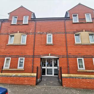 6 bedroom flat for sale