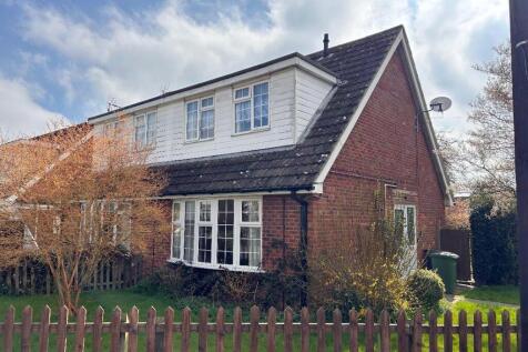 2 bedroom semi-detached house for sale
