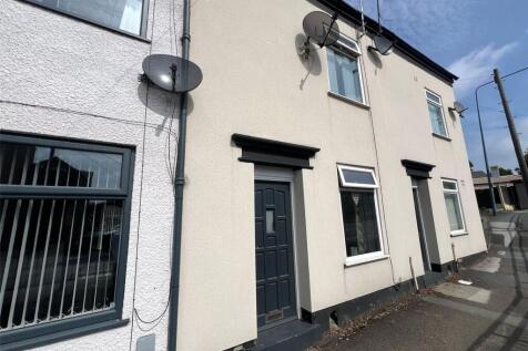 Terraced house for sale