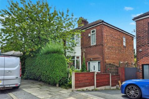 Mossway, Middleton, Manchester... 3 bed semi
